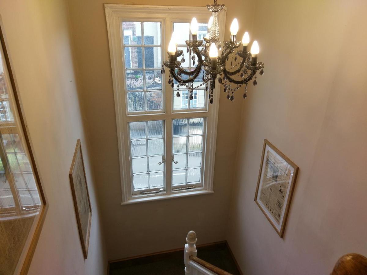 The Rifle Volunteer Bed & Breakfast Уеър Екстериор снимка
